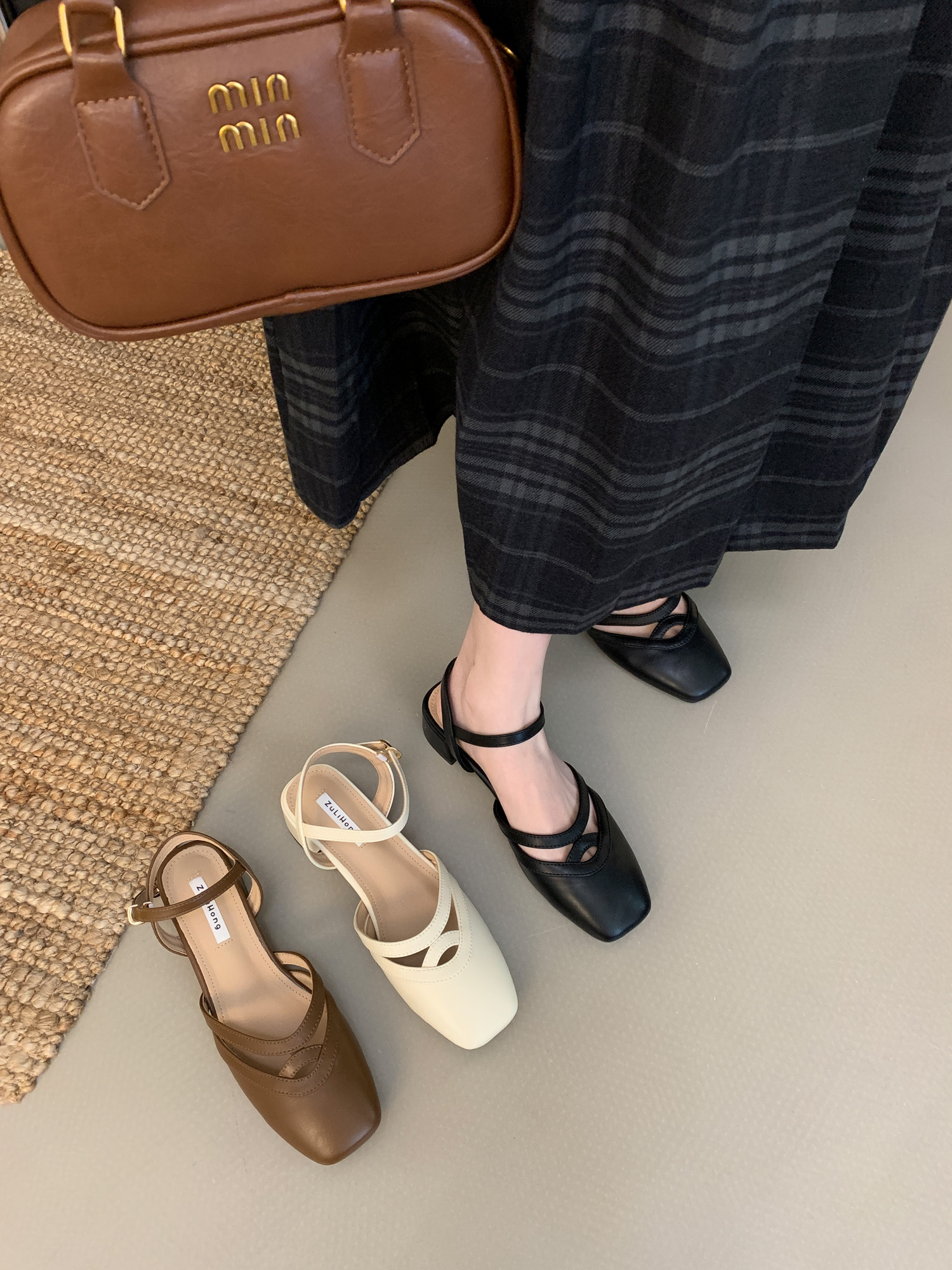 2025 Spring Women's Chunky Heel Retro Mary Jane Shoes with Hollow Roman Style Backless Sandals