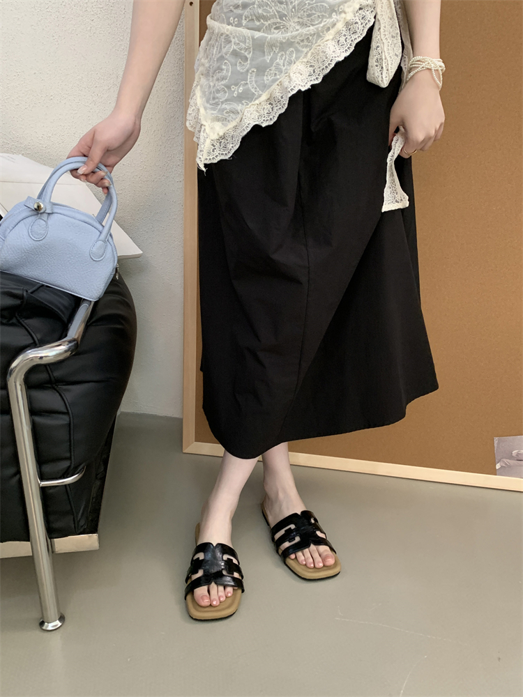 Flat Chanel Style Cross Strap Slippers for Women Summer 2025 New Fashion Vacation Beach Sandals - Image 2