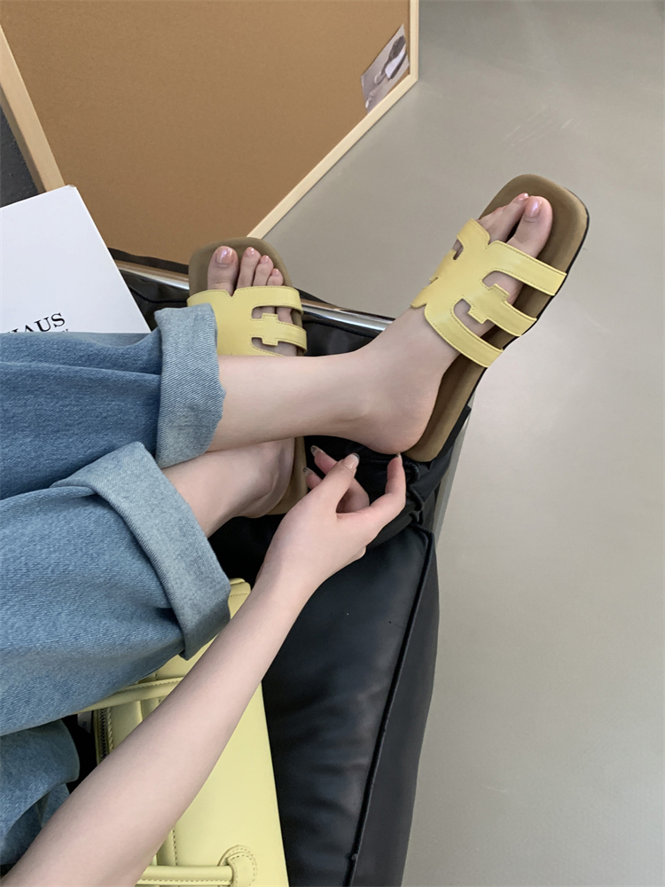 Flat Chanel Style Cross Strap Slippers for Women Summer 2025 New Fashion Vacation Beach Sandals - Image 4