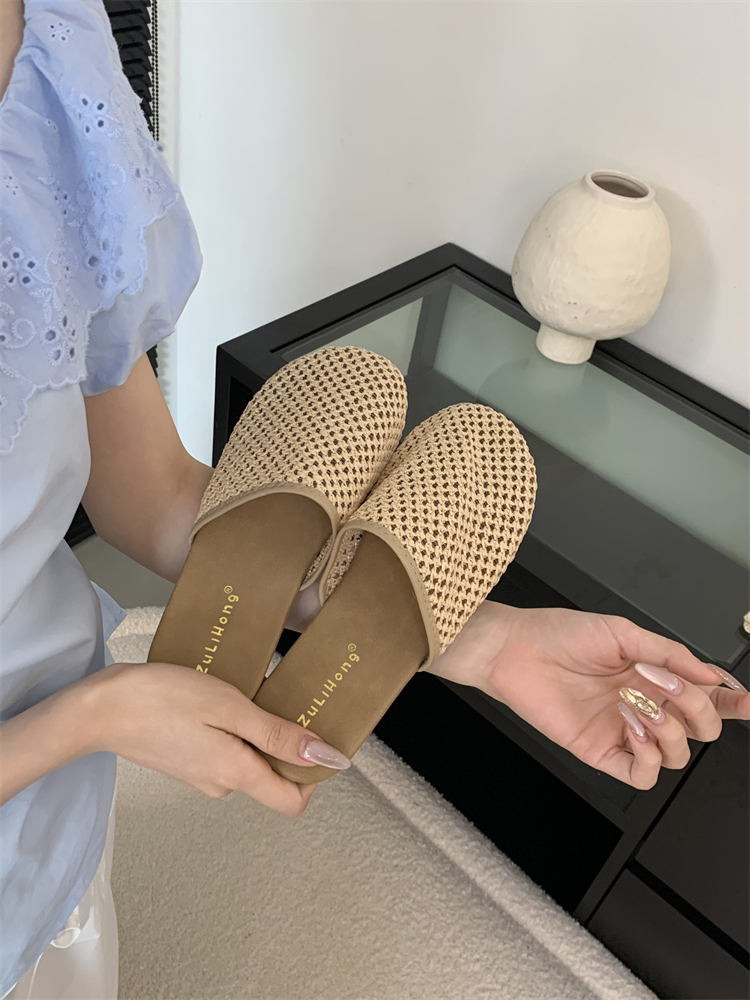 Woven Mesh Toe-Covered Slippers for Women Summer 2025 Flat Retro Roman Sandals - Image 4