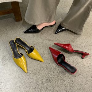 French Elegant Pointed Toe Low Heel Slingback Sandals 2026 Summer New Style Versatile High Heel Sandals